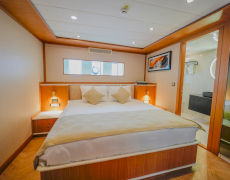 contact-yachts-king-of-the-sea_0020