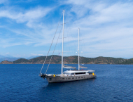 contact-yachts-king-of-the-sea_0029