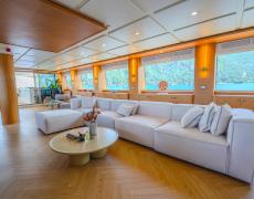 contact-yachts-king-of-the-sea_0038