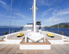 contact-yachts-king-of-the-sea_0039