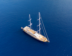 contact-yachts-king-of-the-sea_0044