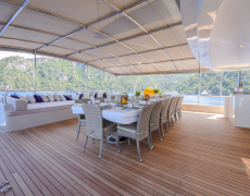 contact-yachts-king-of-the-sea_0047