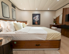 contact-yachts-de-love_0008