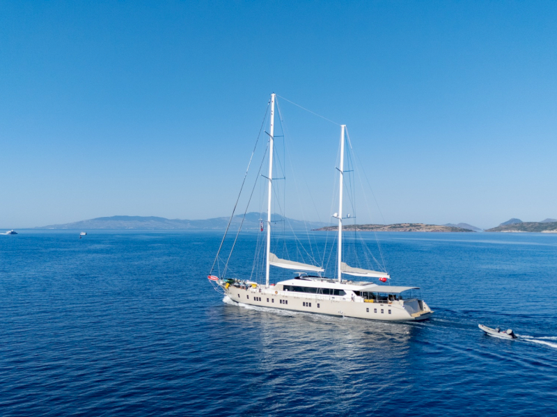 contact-yachts-de-love_0028