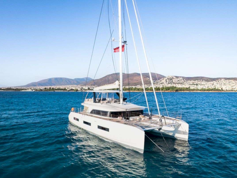 contact-yachts-white-caps_0007