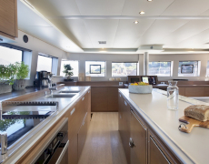 contact-yachts-phantom_0014