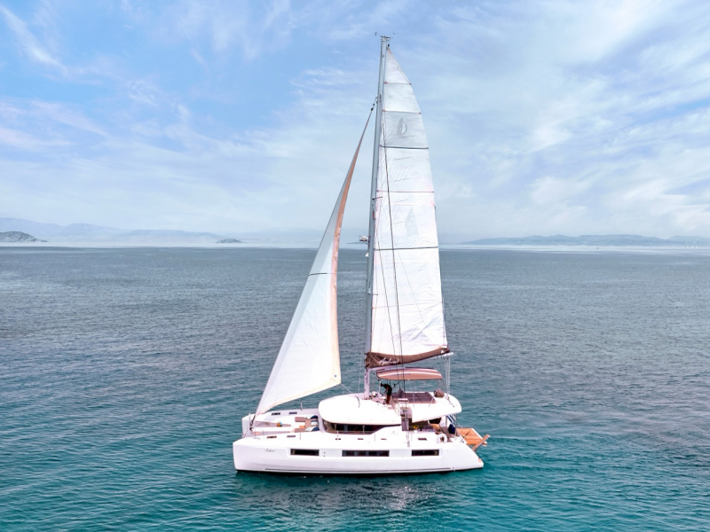 contact-yachts-andiamo_0008