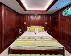 contact-yachts-clear-eyes_0033