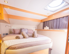 contact-yachts-high-five_0012