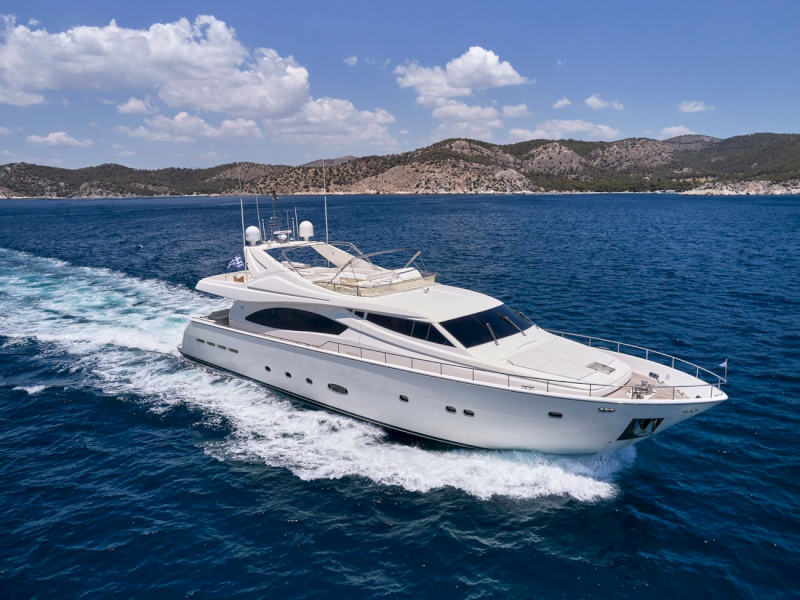 contact-yachts-estia-yi_0021