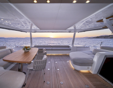 contact-yachts-crazy-horse_0014