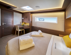 contact-yachts-crazy-horse_0015