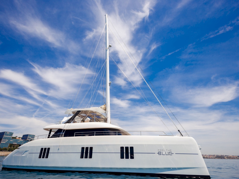 contact-yachts-feel-the-blue_0004