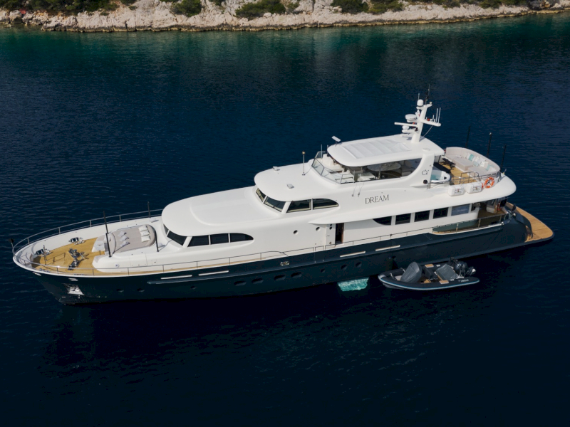 contact-yachts-dream_0039