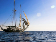 contact-yachts-arktos_0001