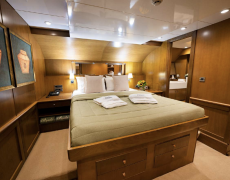 contact-yachts-arktos_0003