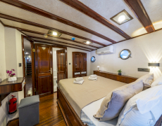 contact-yachts-holiday-10_0010