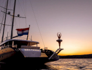 contact-yachts-nocturno_0001