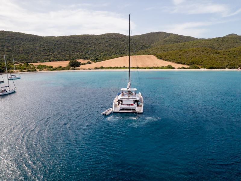 contact-yachts-7th-heaven_0010