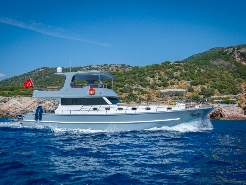 contact-yachts-royal-rtt_0020