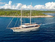 contact-yachts-son-de-mar_0001