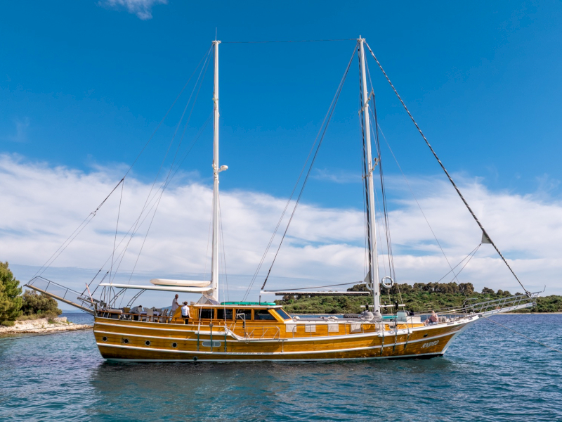 contact-yachts-andeo_0008