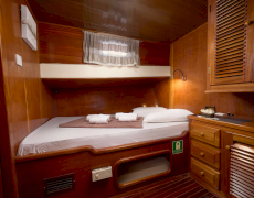 contact-yachts-agora_0008