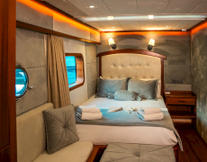 contact-yachts-oggusto-2026-08-26-14-27-29