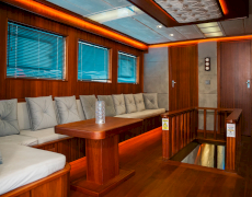 contact-yachts-oggusto-2026-08-26-14-27-38