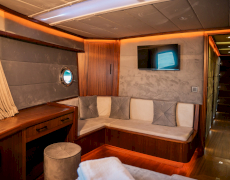 contact-yachts-oggusto_0005