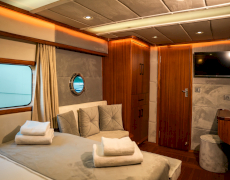 contact-yachts-oggusto_0008