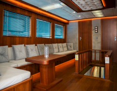 contact-yachts-oggusto_0012