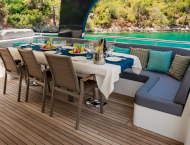 contact-yachts-oggusto_0017