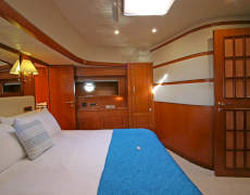 contact-yachts-tango-charlie_0010