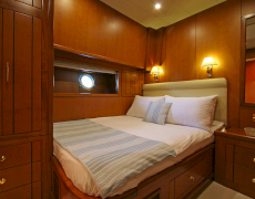 contact-yachts-tango-charlie_0011