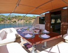 contact-yachts-tango-charlie_0016