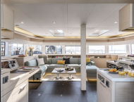 poseira-catamaran-charter