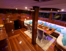 contact-yachts-queen-lila_0017