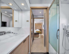 contact-yachts-neow_0001