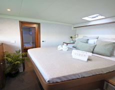 contact-yachts-baron_0006