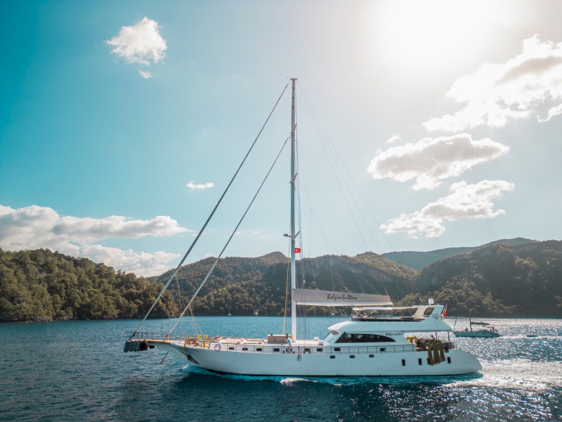 contact-yachts-belgin-sultan_0002