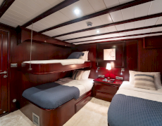 contact-yachts-always-smile_0007