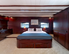 contact-yachts-always-smile_0010