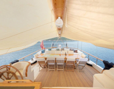 contact-yachts-la-reine_0012