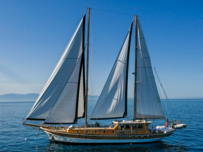 contact-yachts-dionysos_0006