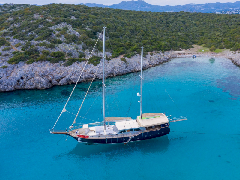 contact-yachts-dream-a_0002