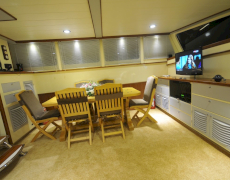 contact-yachts-ece-arina_0016