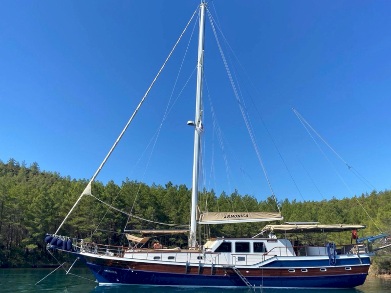 contact-yachts-armonika_0007