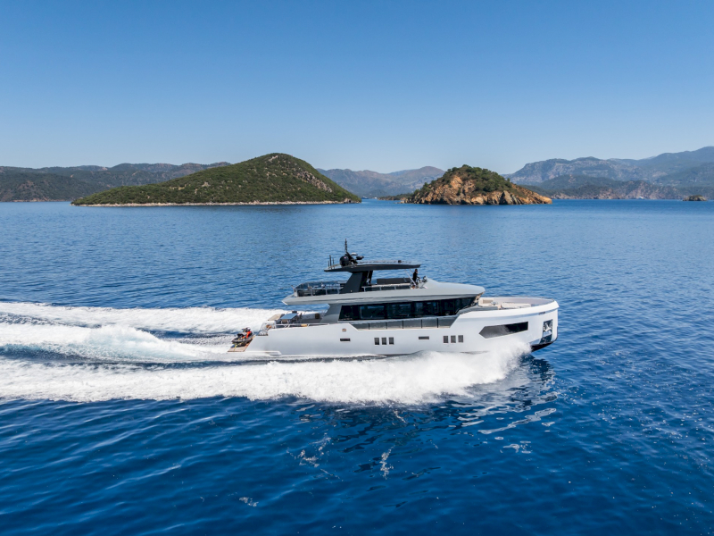 contact-yachts-ferro-77-2026-06-29-16-33-49