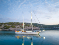 contact-yachts-lucky-you-2026-08-26-13-40-04